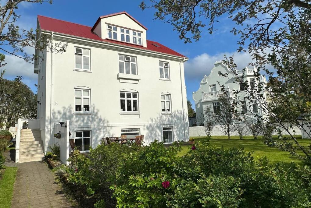 Beautiful 2 Bedroom Apartment Downtown Reykjavik Luaran gambar